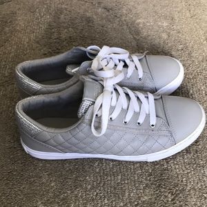 Guess Grey Silver Sparkle Sneakers 8.5 Women